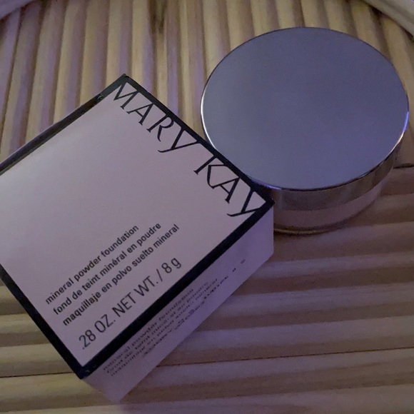 Mary Kay mineral powder foundation